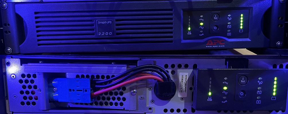 APC Smart UPS 2200VA (SUA2200RM2U)